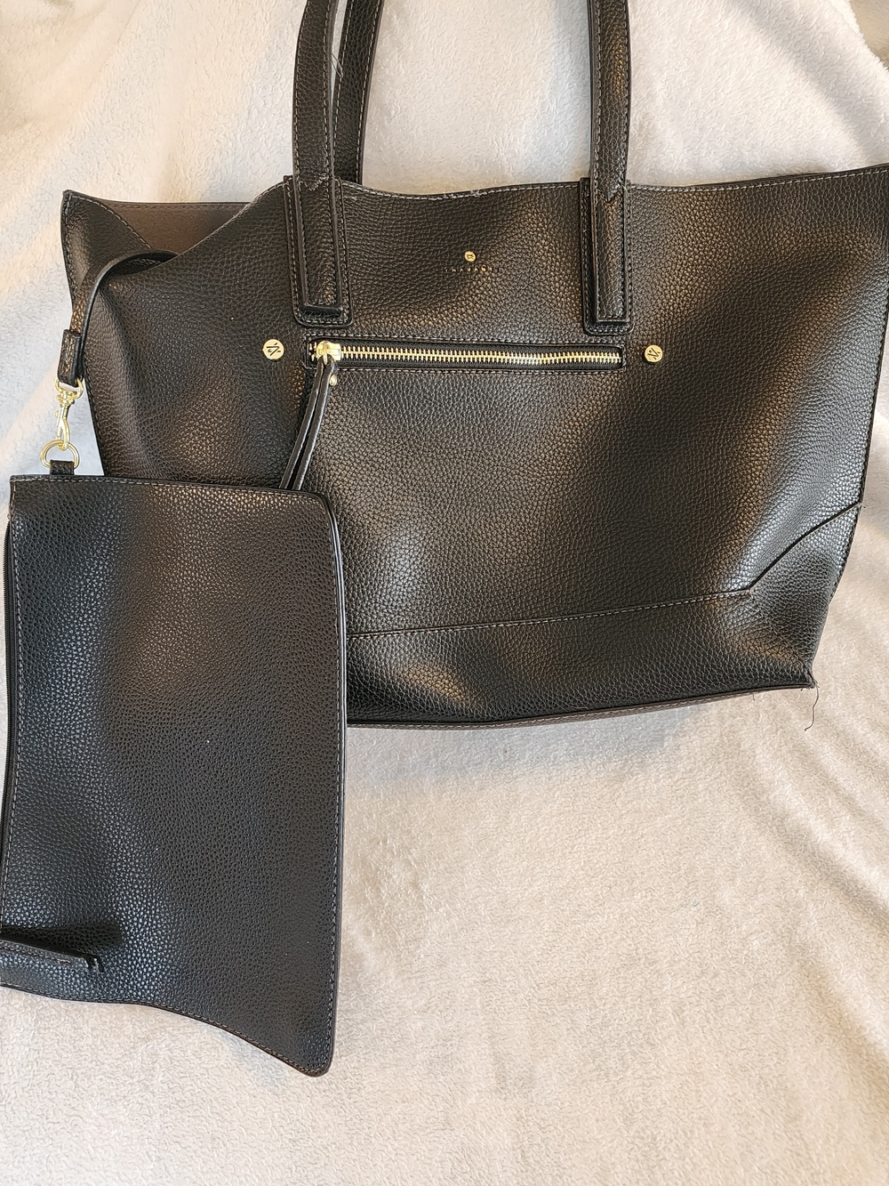 Travanti Classic Black Tote Bag with Zip Pouch